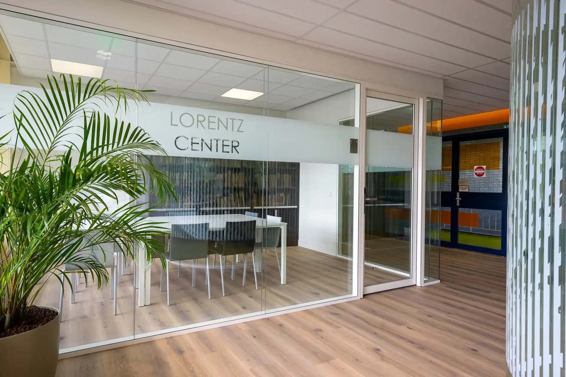 Lorentz Center Venue LR-100